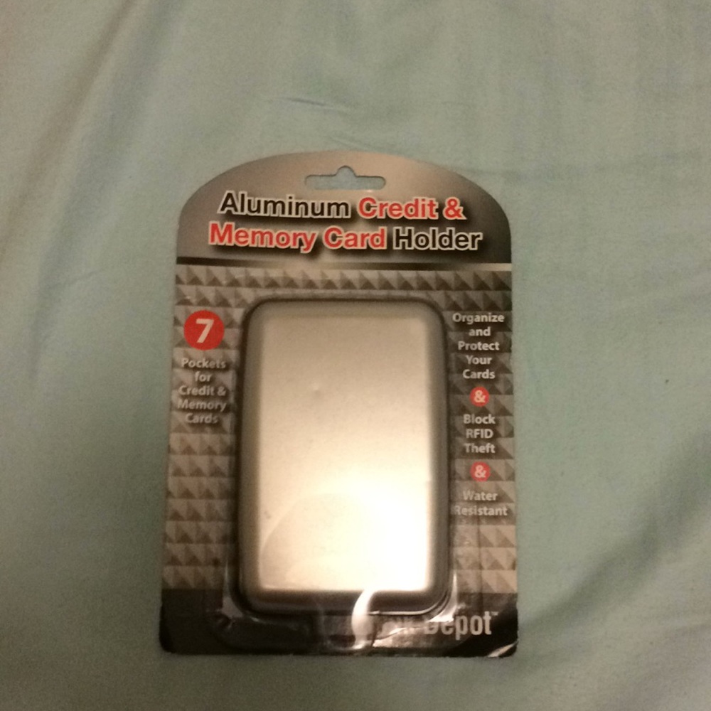Aluminum wallet